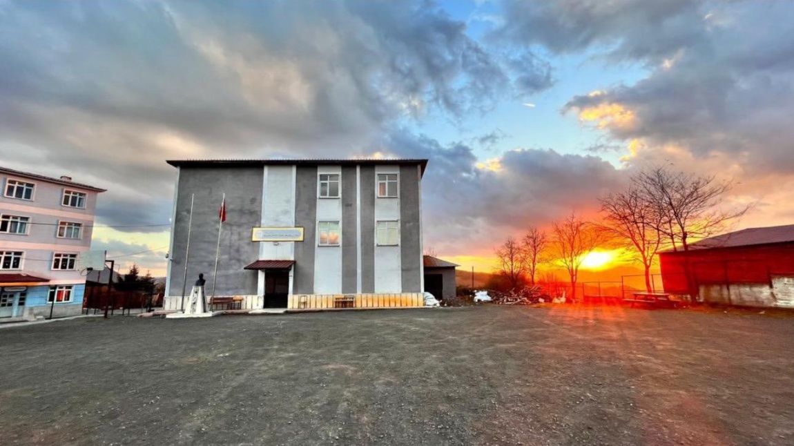 Salman Anadolu Lisesi Fotoğrafı